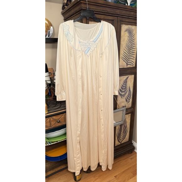 Vtg Ivory Shadowline Nightgown & Robe Set Embroidered & Blue Piping EUC Sz LG - Picture 2 of 16